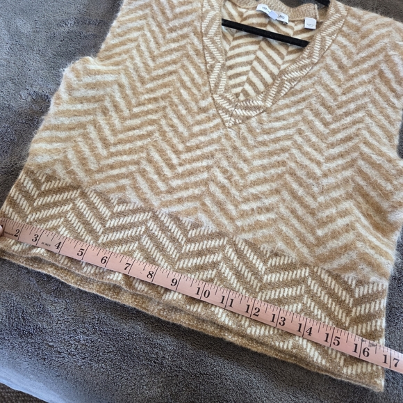 Veronica Beard | Dutton Herringbone Knit Vest - Picture 8 of 8